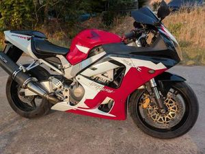 HONDA - CBR 929 RR