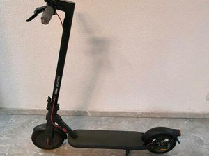 E SCOOTER XIOMI 4 MIT STRAßENZULASSUNG / ROLLER / SCOOTER/