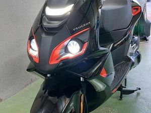 ROLLER PEUGEOT SPEEDFIGHT 4, 125 CCM, NUR 1725 KM