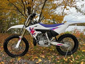 YAMAHA YZ 250