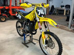 SUZUKI RM 85 2015