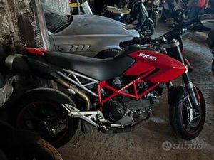 DUCATI HYPERMOTARD 1100