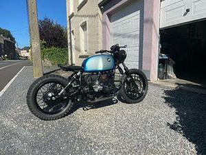 ② BMW R100RS