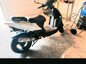 KYMCO AGILITY 50 MIT EINGETRAGENEM LEOVINCE SPORTAUSPUFF