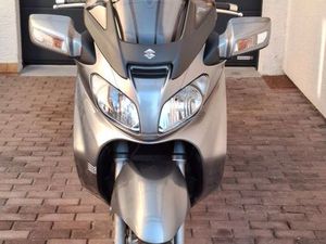 SUZUKI BURGMAN 650 EXECUTIVE ABS