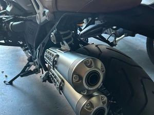 BMW R NINET SCRAMBLER – EZ 2020 – SEHR GUTER ZUSTAND – ZUBEHÖR