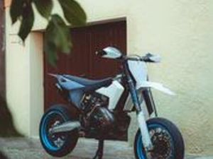HUSQVARNA TE 300 LEGGERE BENE