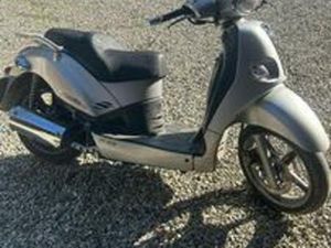 PEOPLE 250- 2005- 48000 KM AFFIDABILE E COMODO