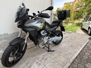 MOTO GUZZI STELVIO NERO