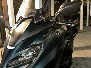 YAMAHA TMAX TECHMAX DARK PETROL FULL OPTION 2022 — MOTOREN | YAMAHA — MARKTPLAATS