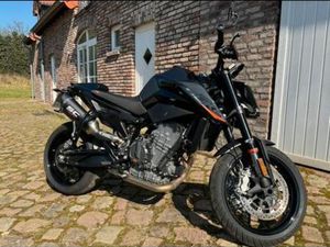 KTM 890 DUKE MOTORRAD NAKED BIKE