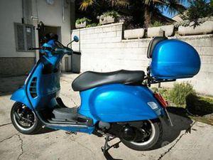 VESPA 300 GTS FULL OPTIONAL 12.000 KM