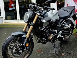 HONDA CB650R 2025 650 CM3 | MOTO ROADSTER | 450 KM | GRIS | 51000 CHALONS SUR MARNE