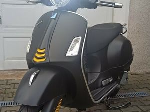 OKAZJA VESPA 125 GTS SUPER