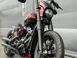 HARLEY FXST SOFTAIL CUSTOM