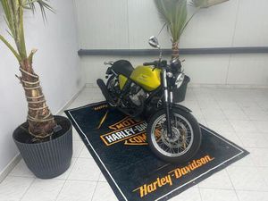 MOTO GUZZI V7 CAFE RACER 750 CCM GELB