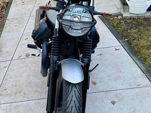 MOTO GUZZI V7 STONE