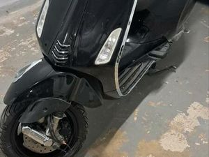 ② VESPA PRIMAVERA 50 CC