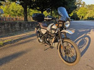 ROYAL ENFIELD HIMALAYAN SANTA MARIA DA FEIRA