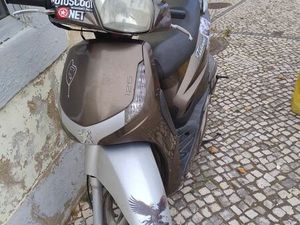 PEUGEOT TWEET 2, SCOOTER 125 CC. VEJA FOTOS. LOURES