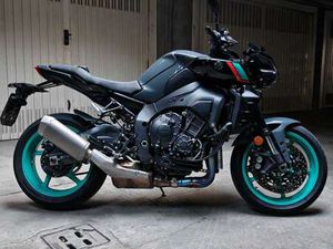 YAMAHA MT-10 GRIGIO