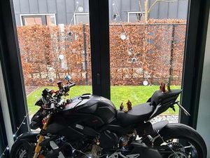 ② STREETFIGHTER V4S21 17900 KM PARFAIT + 5000 OPTIONS