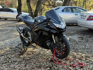 ПРОДАВА СЕ SUZUKI GSXR 600 A2 ГР. ХАСКОВО ПРОМИШЛЕНА ЗОНА - ЮГ