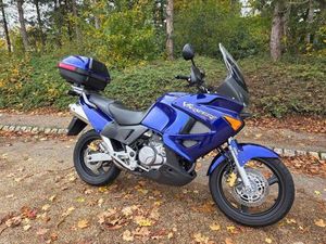 HONDA XL1000 V VARADERO 1000 2006 PETROL MANUAL IN BLUE