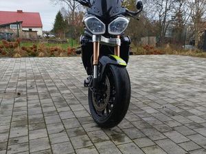 TRIUMPH SPEED TRIPLE 1050 KOLBUDY