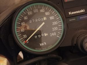 KAWASAKI GPZ 550 1983