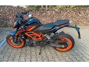 KTM 125 DUKE EZ 11.2022, AUS 1. HAND, KM STAND 6700 TOP ZUSTAND!