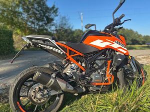 KTM DUKE IS 125