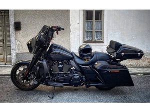 HARLEY-DAVIDSON STREET GLIDE ST