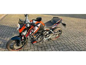KTM DUKE 200