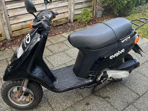 PIAGGIO TPH 125 2T MOTORROLLER