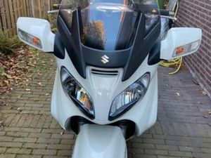 SUZUKI BURGMAN 650 EXECUTIVE SHOWROOMSTAAT VASTE BODEMPRIJS, — MOTOREN | SUZUKI — MARKTPLAATS