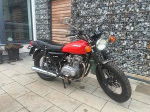 KAWASAKI Z400 (KZ400) BJ.1979 - RESTAURIERT MIT NEUTEILEN