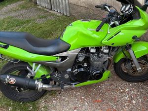 KAWASAKI ZR 7S