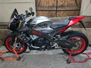 APRILIA TUONO V4 1100 RR