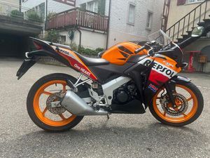 HONDA CBR 125 R, MIT MFK, AB PLATZ