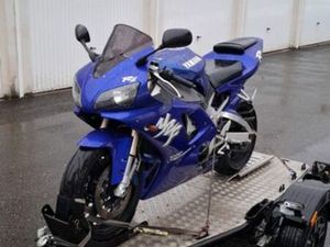 YAMAHA R1 1999