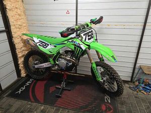 KAWASAKI KX 250 8H OD NOWOŚCI 2025R. Z SALONU DUŻO DODATKÓW TRANSPORT TRZCIANKA