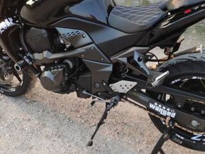 KAWASAKI Z750 A2 BIALE BLOTA