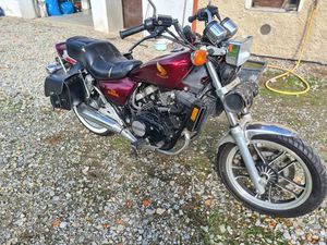 HONDA MAGNA 500 Z 1985R KSIĘŻYCE