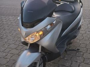 SUZUKI BURGMANN 125 ROLLER UH