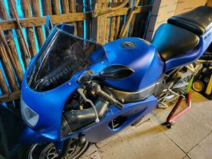 GSX R SRAD 600