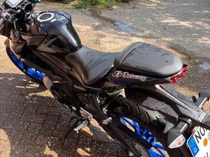 MOTORRAD SUZUKI ZU VERKAUFEN