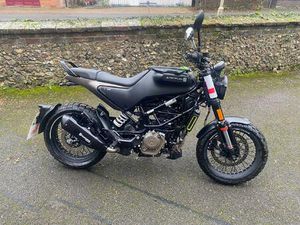 HUSQVARNA SVARTPILEN 125 EURO 5 125 CC