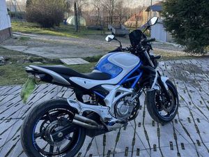 SUZUKI SVF 650 GLADIUS A2 ZGLOBIEŃ