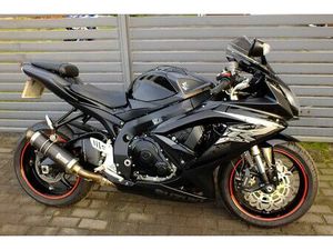 SUZUKI GSXR 600 ROK 2012 JAROCIN